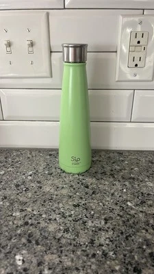 Botella de agua aislada Sip by Swell 15 oz triángulos verde menta acero inoxidable EC Foto 1 de 2