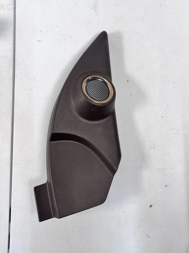 Cubierta del espejo retrovisor del panel de la puerta, Dodge Ram 2500 3500 2019-2025, derecha, lado del pasajero marrón Foto 1 de 3