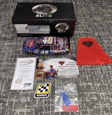 Jimmie Johnson #48 Lowe’s Superman Fontana 2016 versión ganadora de carrera Elite ¡con capa! Foto 1 de 4