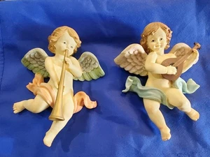 Par De Colección De Querubines Ángel De Resina Colgante De Pared Tocando Instrumentos Musicales - Imagen 1 de 12