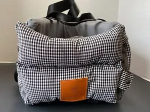 New Dog Car Booster Seat on Car Armrest, Removable Washable Car Center Console - Picture 1 of 9