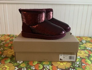 Ugg Big Girls Size 4 Classic Mini Mirror Ball Sequin Boots Wild Grape - Picture 1 of 9