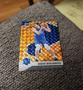 2020-21 Mosaic Basketball Boban Marjanovic #127 Orange Reactive Dallas Mavericks - Picture 1 of 2
