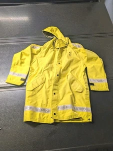 Watershed Gore-Tex CHP Rain Jacket Men's Medium Regular Great Condition  - Picture 1 of 5