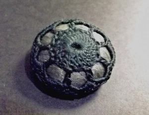 Schwarz und Silber Faden Stoff Knopf - Häkeln über Wickelgarn (4672) - Bild 1 von 4