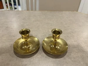 Massive Messing Kerzenständer Paar kurze Kegel runder Sockel Made in India Vintage - Bild 1 von 8