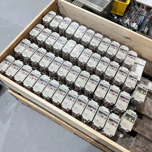 Yaskawa Vs Mini J7 CIMR-J7ACB0P4 0.55kW Inverter With Filter - Picture 1 of 5