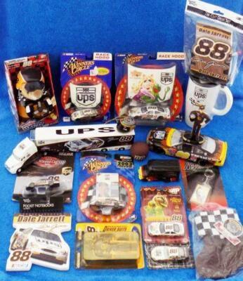 Gran LOTE de Dale Jarrett 88 NASCAR Coches Diecast Camiones Taza y Más Coleccionables Foto 1 de 4