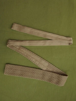 Corbata tejida vintage años 70 Alemania Occidental ALPI extremo plano Foto 1 de 4