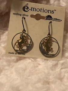 Pendientes unicornio de plata de ley para mujer diseñados por E-Motions 1,5 pulgadas - Imagen 1 de 7