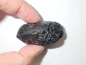 Piedra de tectita de indoquinita negra grande de China 51,6 gramos 51x32x27 mm - Imagen 1 de 8