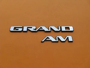 99 00 01 02 03 04 05 PONTIAC GRAND AM CHROME EMBLEM LOGO BADGE SIGN USED A40778 - Picture 1 of 4