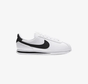 Nike big kids youth cortez black/white sneaker size 4Y-7Y NWB 904764-102 - Picture 1 of 5