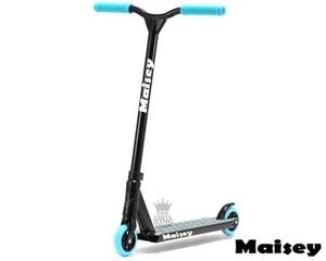 2 x Personalised Name Stickers for Push Scooter Wiggle Font Vinyl Decal Custom - Picture 1 of 9
