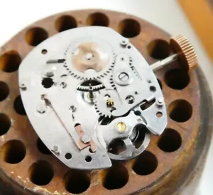 Timex M25 Movement running just had complete service with Date 25 - Picture 1 of 3