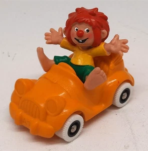 Kobold Pumuckl im Bully Auto ( ca. 8 x 4,5 cm ) - Bild 1 von 6