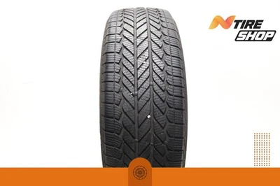 Juego de 2 Bridgestone WeatherPeak usados 235/65R18 - 106H - 7-8/32 sin reparaciones Foto 1 de 4