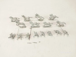 Lot of 8 28mm Ancient Midieval Mounted Knights Cavalry Metal Minis Figures - Picture 1 of 9