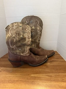 Stivali donna cowgirl Ariat punta aperta taglia 8 B marrone stile impreziosito 10007957 - Foto 1 di 21