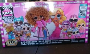 LOL Surprise! OMG Movie Magic Studios con 12 bambole E 70+ sorprese - Foto 1 di 3