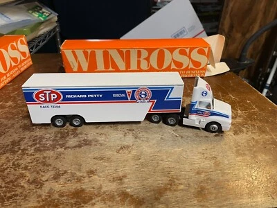 Transportador Winross Richard Petty STP Racing Team 1:64 1991 nuevo en caja Foto 1 de 4