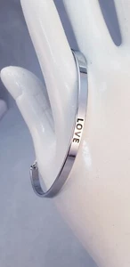 Words LOVE Silver Tone Cuff Adjustable Chain Inspirational Quote Bangle Bracelet - Picture 1 of 4