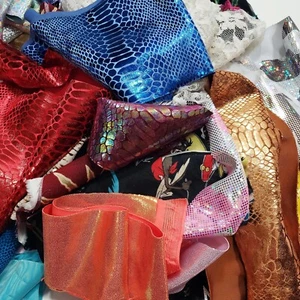 Bolsa de chatarra de tela metálica y novedosa - restos de 1 lb para manualidades y más - Imagen 1 de 10