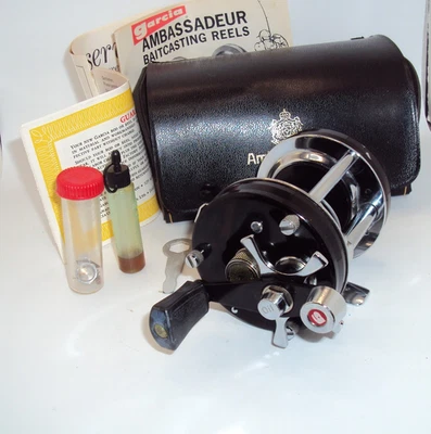 Carrete de pesca vintage ABU Garcia Ambassadeur 6000C cebo fundición estuche papel Foto 1 de 4
