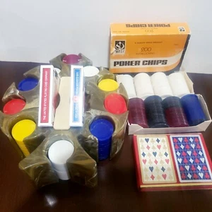 Vintage green Spade Shaped Bakelite Poker Caddy w/ chips Plus bonus Extras!! - Picture 1 of 12