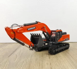 Escavatore PRESSOCAST scala 1/50 DOOSAN DX380LC-9C collezione modelli camion - Foto 1 di 11