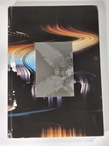 MAC Cosmetics Autumn Winter 2014 Trends Book - Imagen 1 de 4