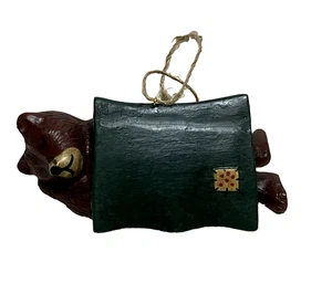 Vintage Teddybär schlafend im Zelt Ornament Weihnachten Camping SIGNIERT TATE - Bild 1 von 6