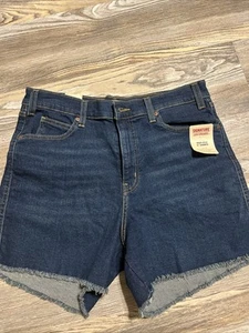 Pantaloncini corti donna firmati oro Levi Strauss taglia 14/W32 vita alta 5” nuovi - Foto 1 di 7