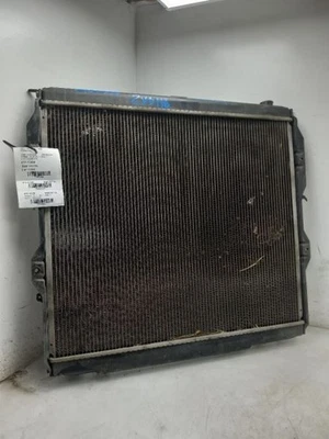 01-07 TOYOTA SEQUOIA LIMITED 4,7 L 4x4 en radiador  Foto 1 de 4