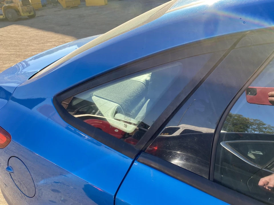 Used Left Quarter Glass fits: 2012 Ford Focus Sdn black moulding Left Grade A Foto 1 de 4