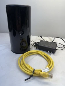 D-Link DIR-645 Whole Home Wireless Router ISM 300Mbps 802.11N 4 Port Giga LAN  - Picture 1 of 3