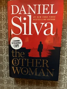The Other Woman by Daniel Silva HCDJ1st signed 2018 A Gabriel Allon Novel - Picture 1 of 6