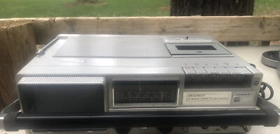Usado Unisonic 1984 "3 em 1" TV / Rádio / Gravador de Cassete XL-929! Testado funciona! - Imagem 1 de 4