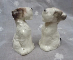 Vtg Japan Ceramic Salt & Pepper Shaker Set ~ AIREDALE DOGS ~ 2.5" H - Picture 1 of 7