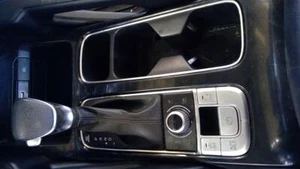 Used Automatic Transmission Shift Lever Assembly fits: 2020 Kia Telluride Grade - Picture 1 of 16