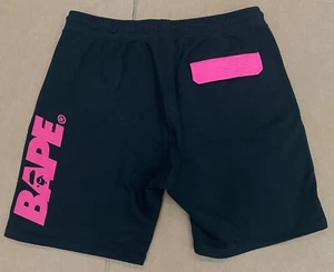 A BATHING APE BAPE PANTALONCINI SPORTIVI FELPATI NERO ROSA TAGLIA 2XL - Foto 1 di 3