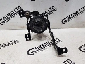 Genuine Hyundai i30 MK3 2016-2020 Fastback Front Right Side Halogen Fog light - Picture 1 of 12