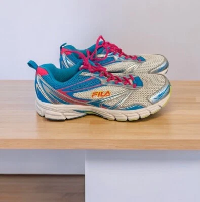 FILA 5SR21084-255 BLANCO AZUL PLATA CORRER CAMINAR ZAPATOS DEPORTIVOS MUJER TALLA 8.5 Foto 1 de 4