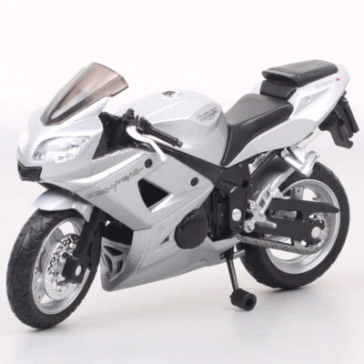 1:18 Scale Welly 2004 Triumph Daytona 600 Motorcycle Model Bike Toys Silver - Image 1 of 4