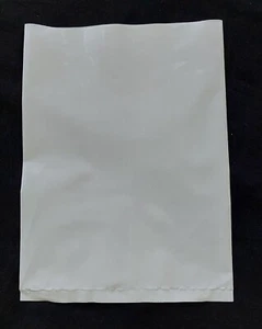 25 x White Heavy Duty 90um Thick Plastic Bags 200mm x 300mm Poly Bag 20 x 30cm - Picture 1 of 1