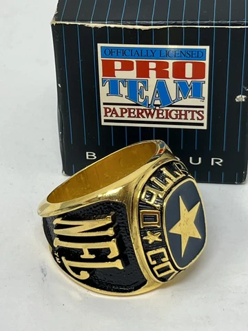 Vintage Dallas Cowboys NFL  Ring Paperweight 1.5” In Box Cover