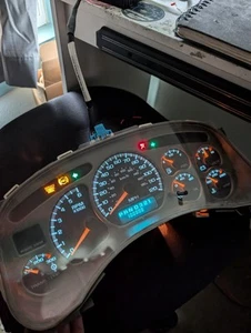 01-02 Yukon Sierra Denali- Cluster Speedometer Instrument Panel Speedo 100k - Picture 1 of 6