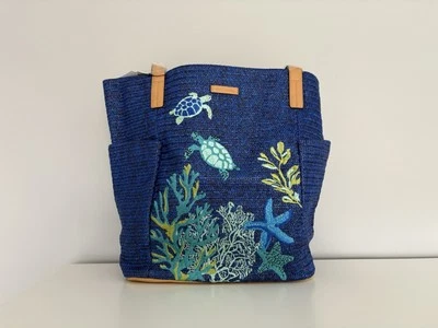 Bolso de Playa Vera Bradley Nuevo con Etiquetas North South Straw CLÁSICO AZUL MARINO Sea Life Turtles Foto 1 de 4