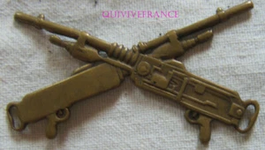 IN30912 - Insigne de Classement, Mitrailleur de 1° Classe, bronze, embouti - Picture 1 of 2