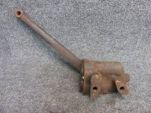 Vintage 1941 - 1948 Oldsmobile Delco Shock Absorber Part# 2105H Left Rear - Foto 1 di 11